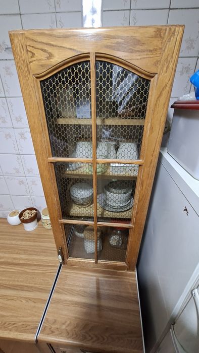 Продам Кухонный Гарнитур