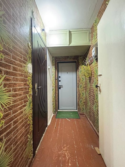 Чиланзар 7 квартал 2 комнатная 4 этаж 5 этажного дома 2х6