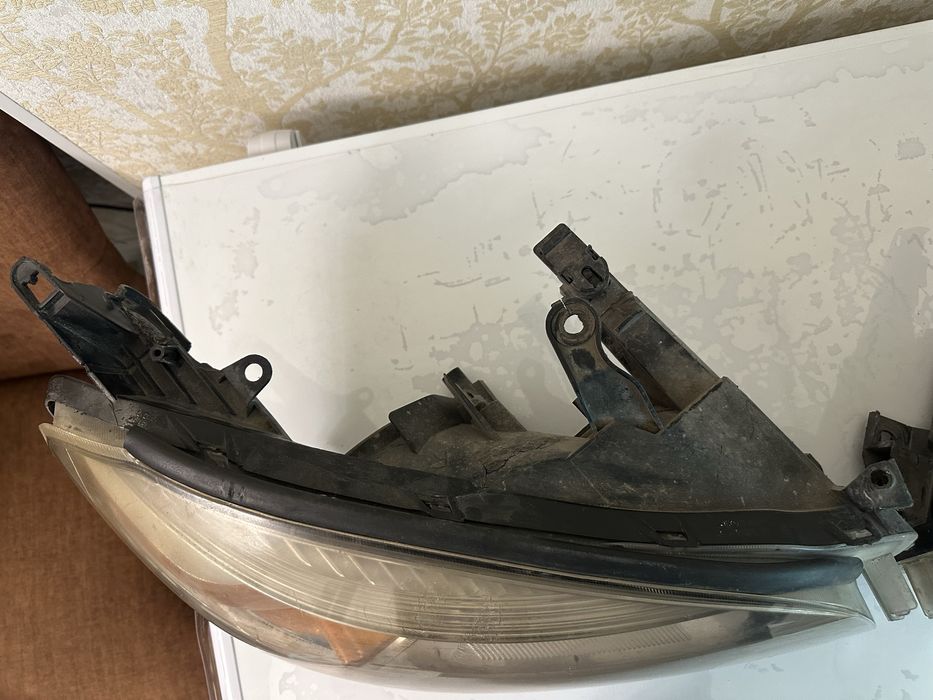 Продам фары на раф 4