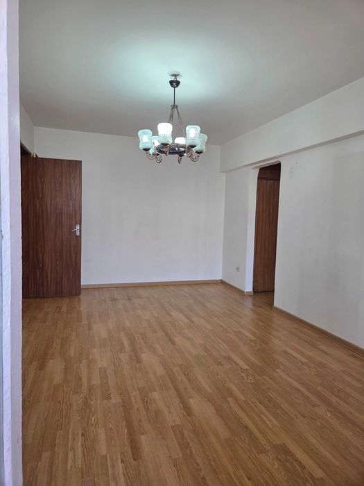 Apartament 2 camere de vanzare Piata Sudului