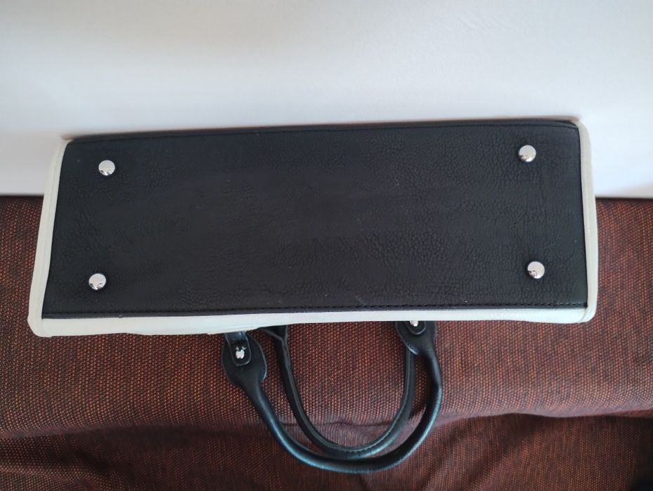 Дамски чанти и раница