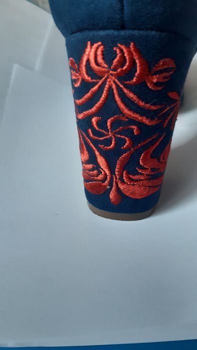 Pantofi/botine bleomaren cu broderie