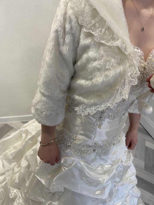 Платье свадебное