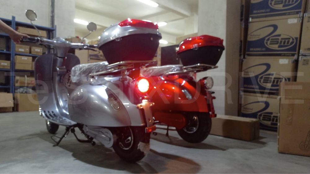 Електрически скутер 4000W ELEKTRO ROLLER FUTURA с безчетков мотор