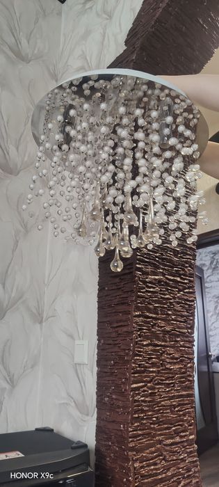 Продам люстру в хорошем состоянии