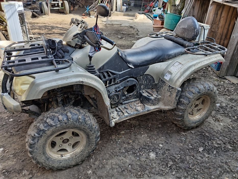 Vând schimb cu auto atv cf moto 500 A  4x4 nu canam Polaris Linhai