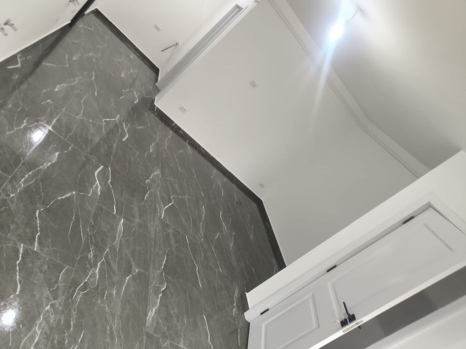 Vând spatiu comercial