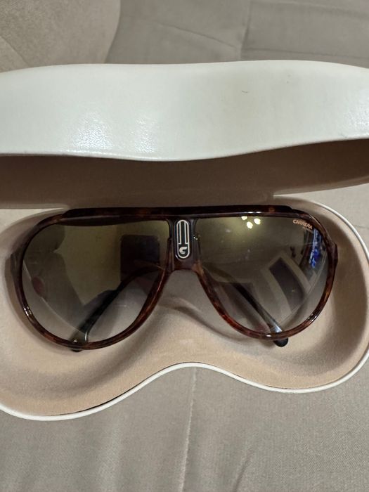 слънчеви очила Carrera