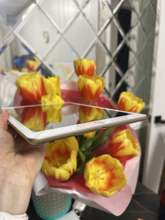 Планшет Ipad 2017 9.7 дюймов