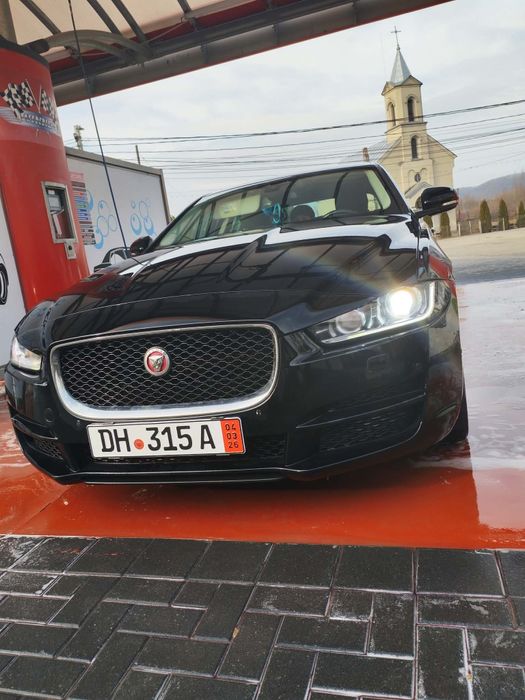 Jaguar XE 2016 2.0 diesel cutie manuala