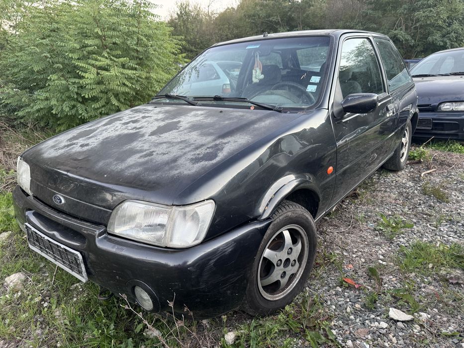 Ford Fiesta 1.3i 1993г На Части