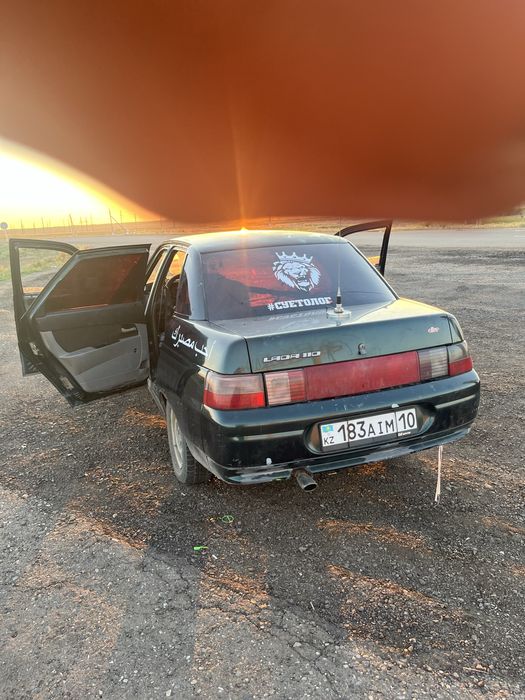 Продам ваз 2110..