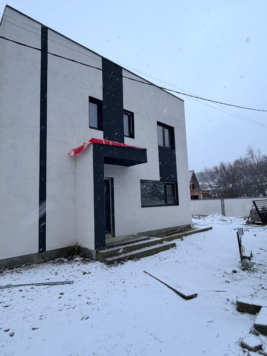 Pret redus!!!Proprietar casa noua P+1 – 3 dormitoare / 3 bai