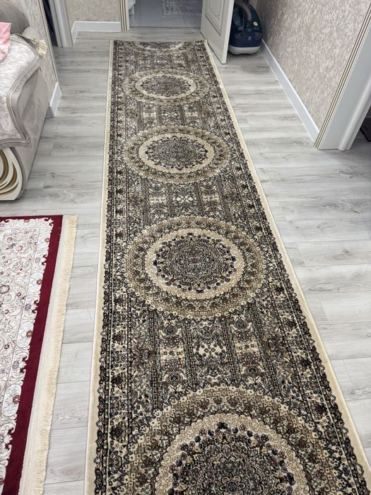 Продам два ковра (дорожки)