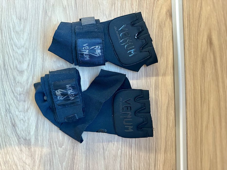 Пълен боксов комплект VENUM / RDX – 16oz ръкавици + каска + сак