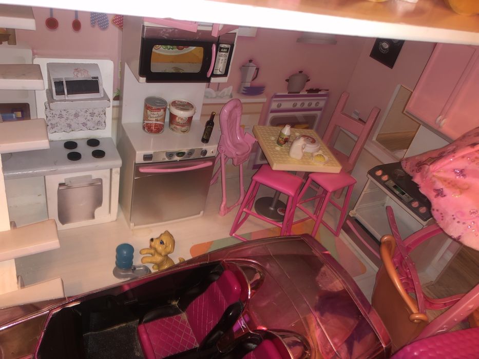 Casa  papusi Barbie lemn, masina, balon,3 etaje 126 cm, 18 kg