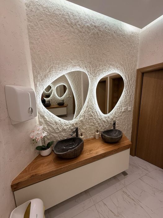 Огледала в неправилна форма