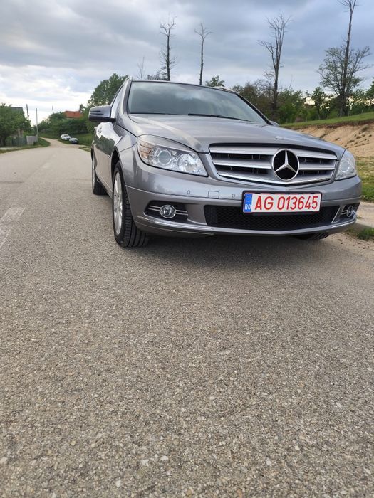 Vând Mercedes Benz c class 180 cdi