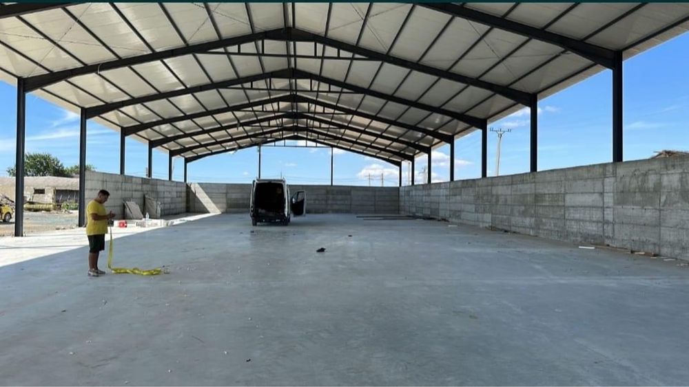 Vand hale metalice , scări ,Confecti metalice