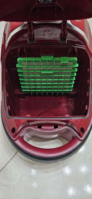 Прахосмукачка Rowenta  модел RO591301 мощна и много тиха