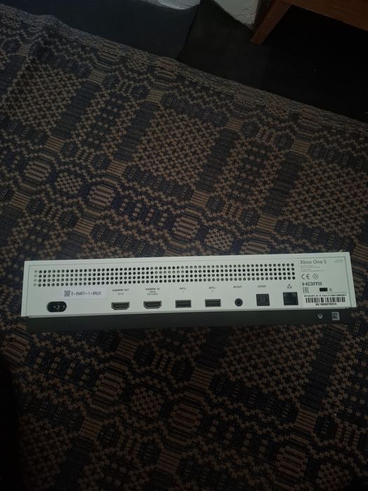 Vand xBox one S de 1T