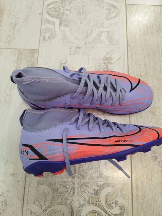 Бутонки и стоножки