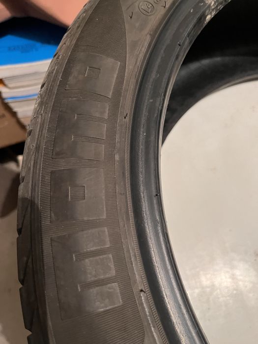 летни гуми Momo 235 45 18 ,,2 бр