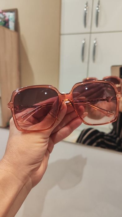 Слънчеви очила Guess