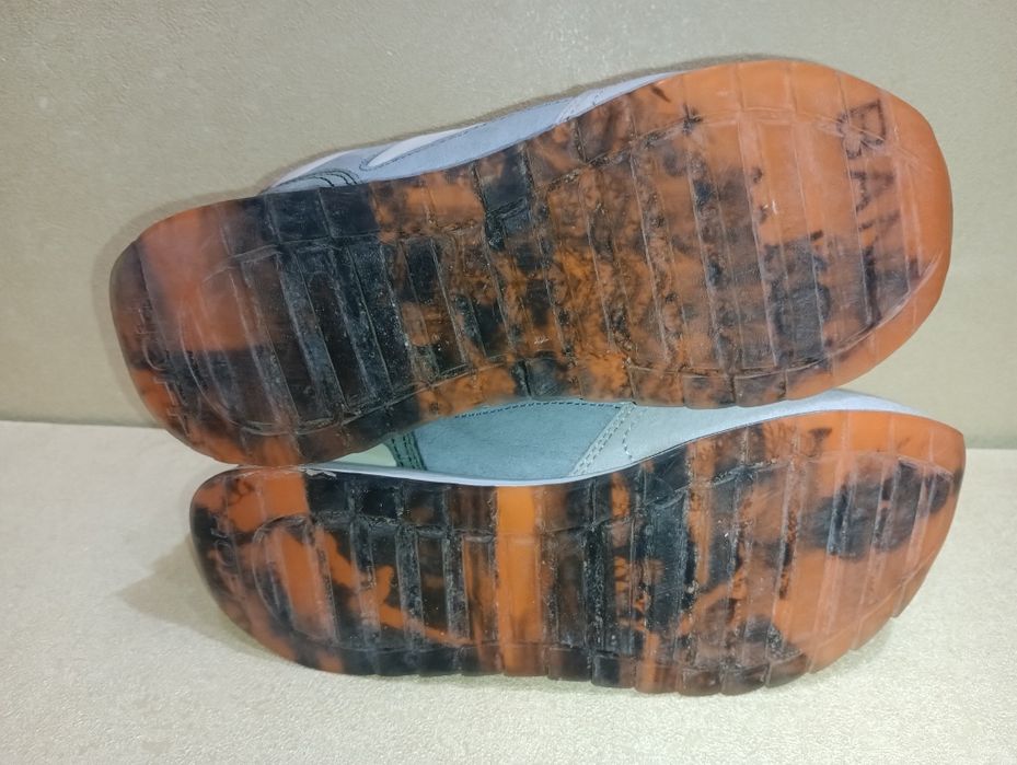 Hoff сникърси кожа N36- 32 лв