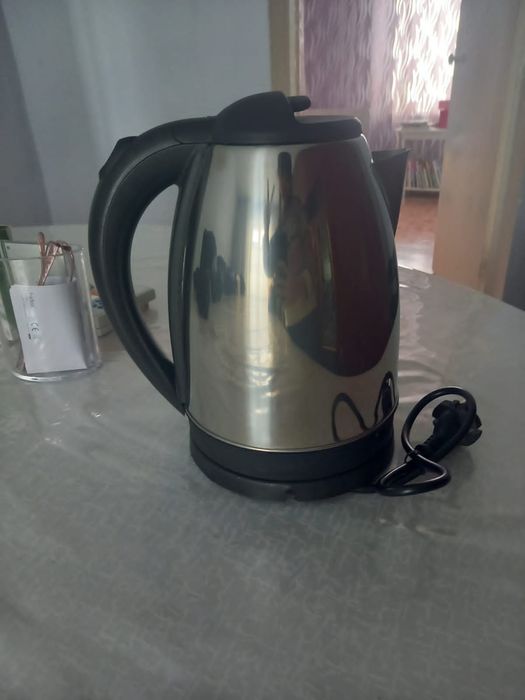 Продаю электрочайник