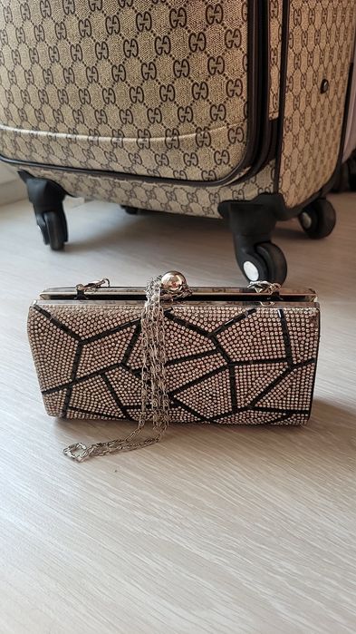 Сумка ,  клачи   ..