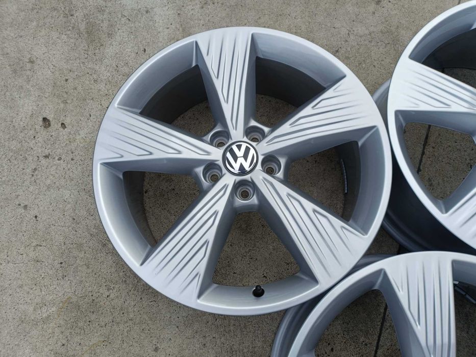 Jante 19 originale VW B8 , Tiguan 8j x 19 et 45