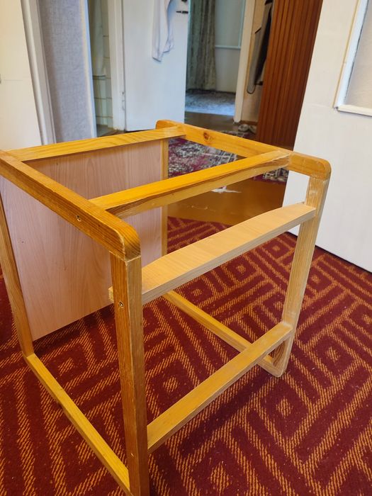 Продам детский стол и стул