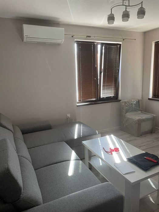 Продава се Тристаен апартамент в Пловдив, Остромила - 95 кв.м за 940 €/кв.м - Снимка #2