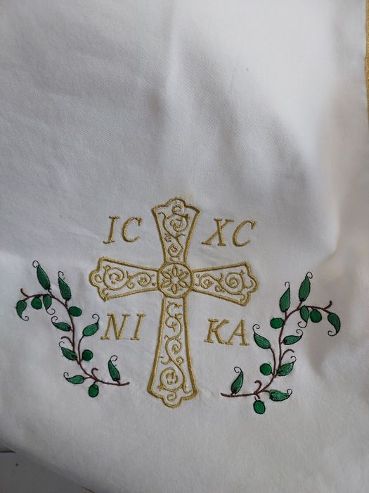 Acoperământ Cruce Biserica.