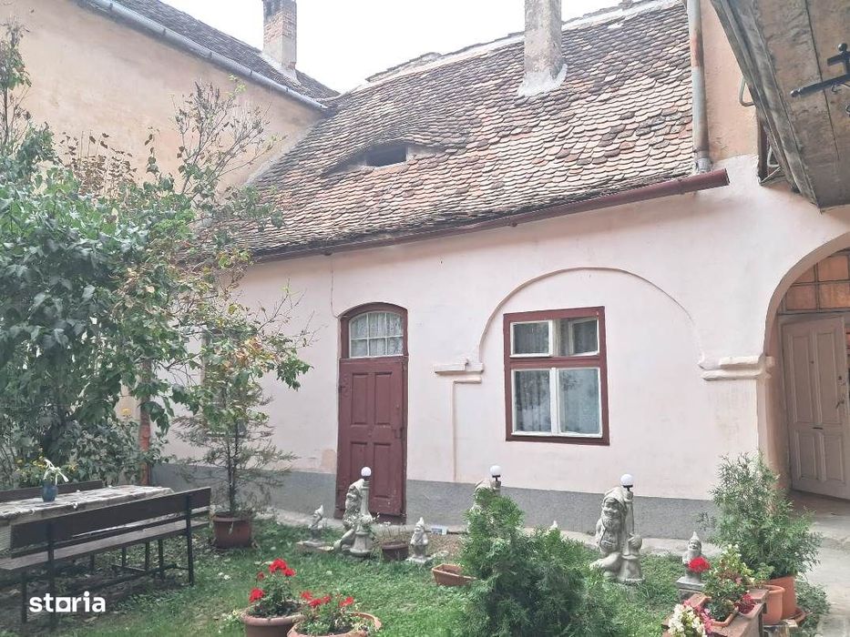 Apartament la casa in zona centrala pretabil birouri