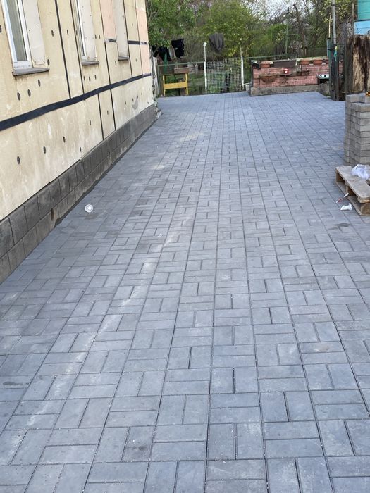 Укладка брусчатки (тратуарной плитки)