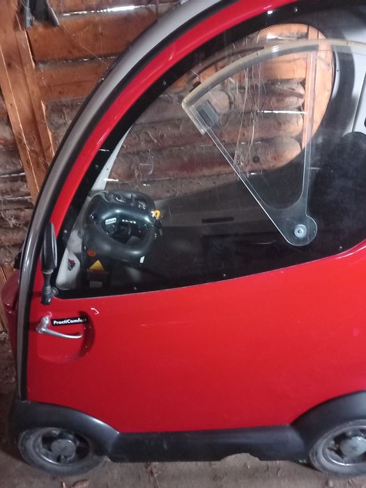 Mașinuța electrica