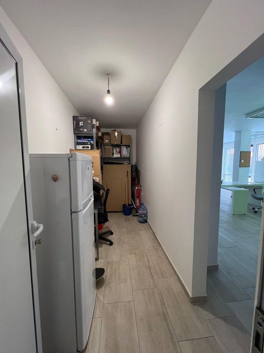 Дава се под наем Офис в Пловдив, Съдийски - 70 кв.м за 612 € - Снимка #3