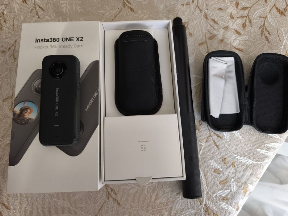 Продавам екшън камера insta One 360 X2.