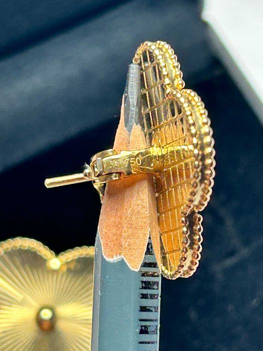 Золотые серьги 750 пробы VAN CLEEF