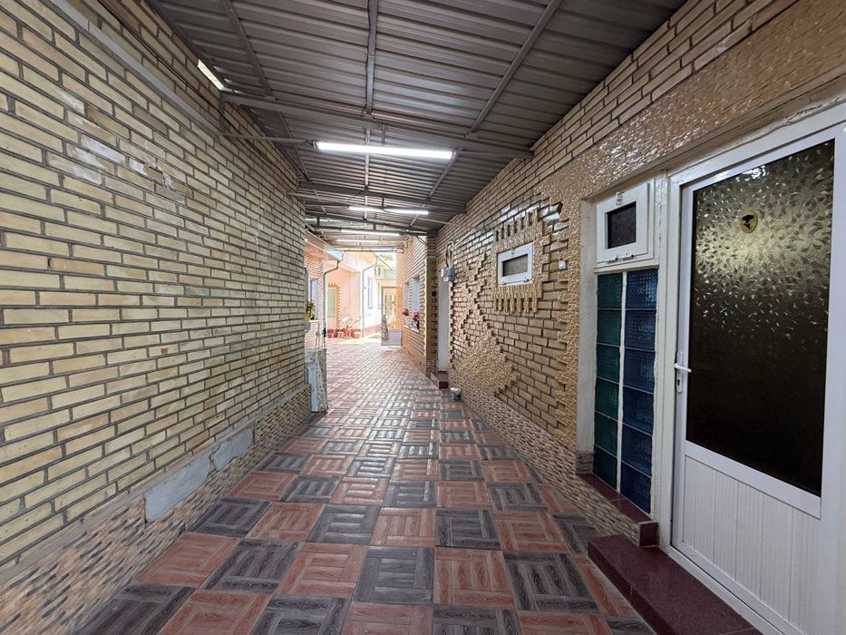 Tayyor 6 sotiqli hovli sotiladi