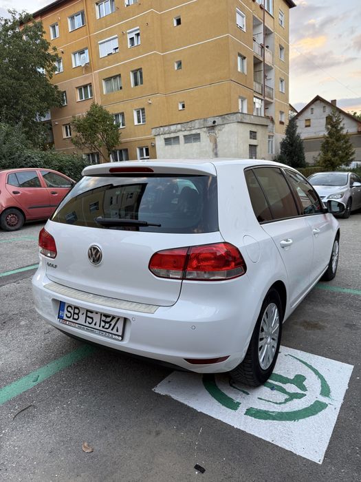 VOLKSWAGEN Golf 2011 — imagine 4