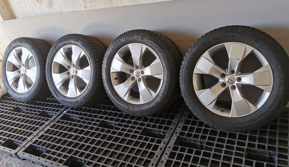 Jante Originale Volvo XC60 235/55R18 iarna
