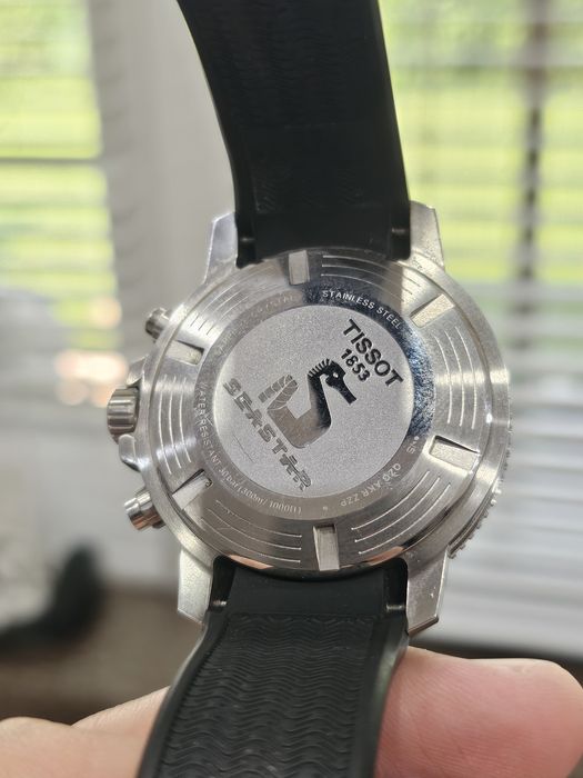 Часовник Tissot seastar 1000