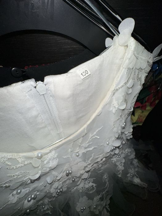 Продавам рокли