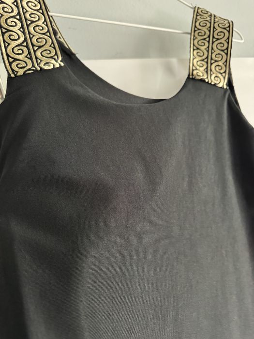 Лукс Черна вталена рокля