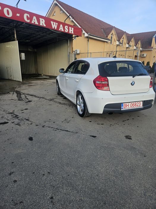 Vand  sau schimb Bmw seria 1