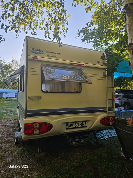Vând rulota Hobby de luxe easy 400
