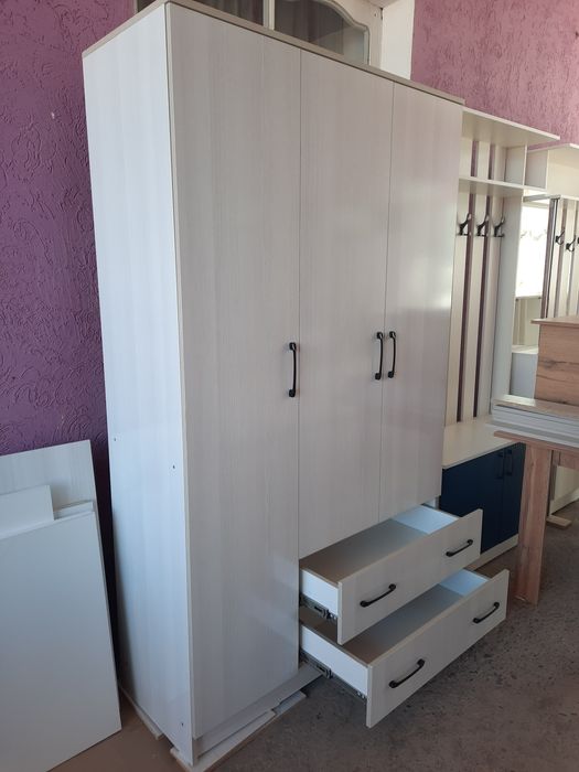 Шкаф, шифонер новый, ламинат